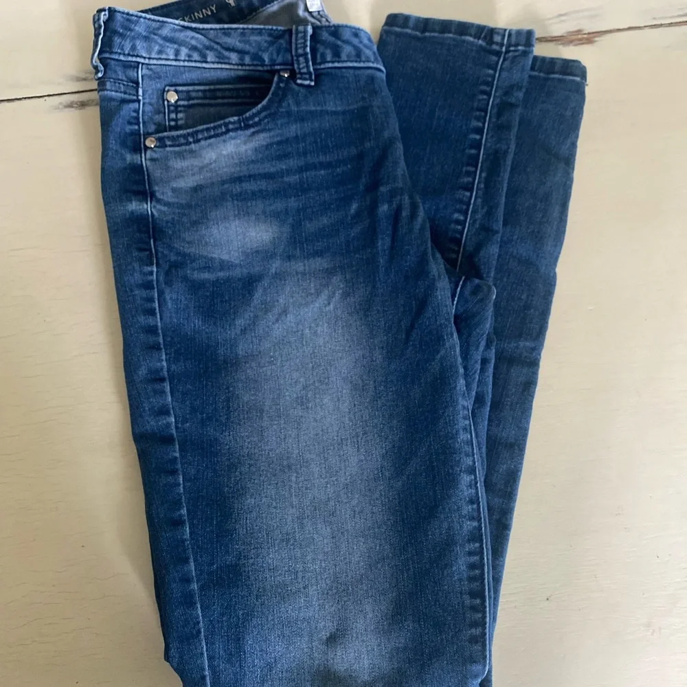 Jennifer Lopez Dark Blue Skinny Jeans - Picture 6 of 6